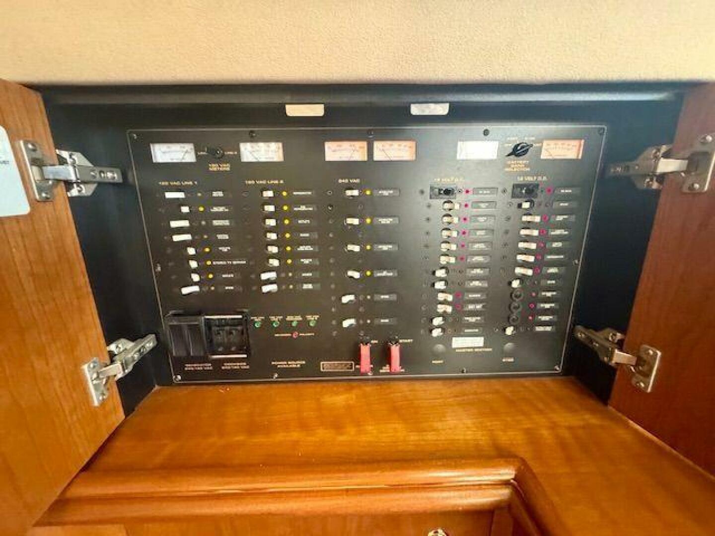 44ft Cruisers Yachts Yacht For Sale