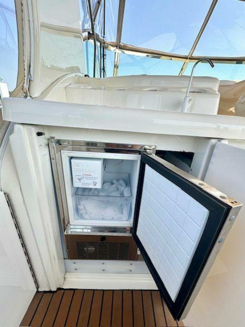 44ft Cruisers Yachts Yacht For Sale