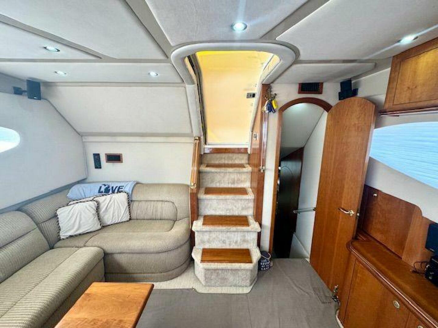 44ft Cruisers Yachts Yacht For Sale