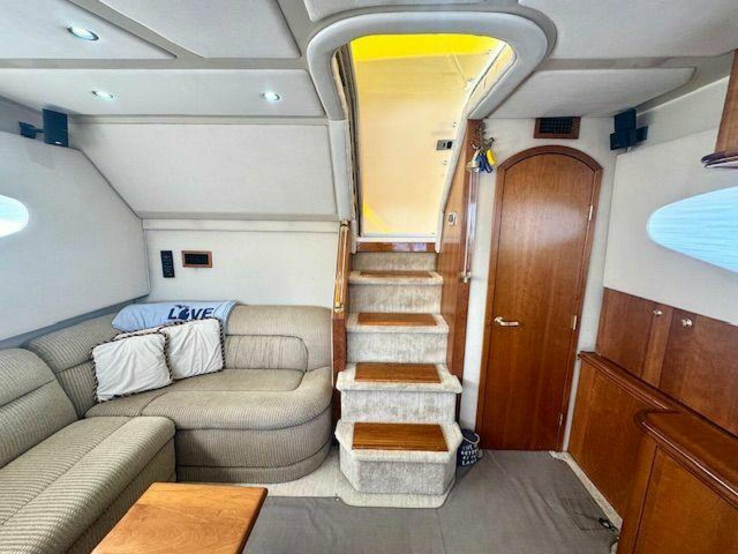44ft Cruisers Yachts Yacht For Sale