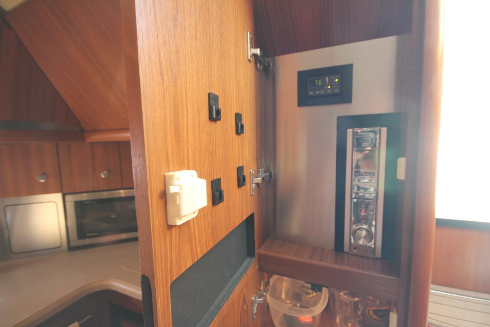 Our Cottage III 36ft Tiara Yachts Yacht For Sale