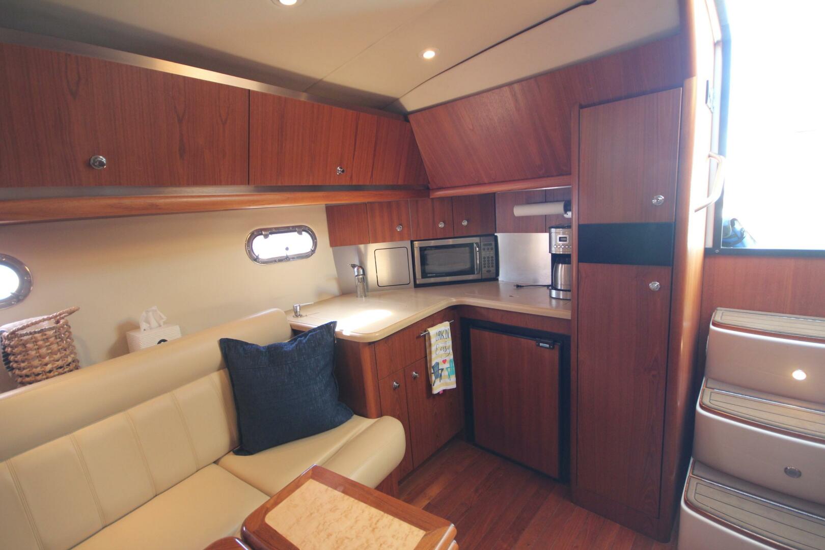 Our Cottage III 36ft Tiara Yachts Yacht For Sale