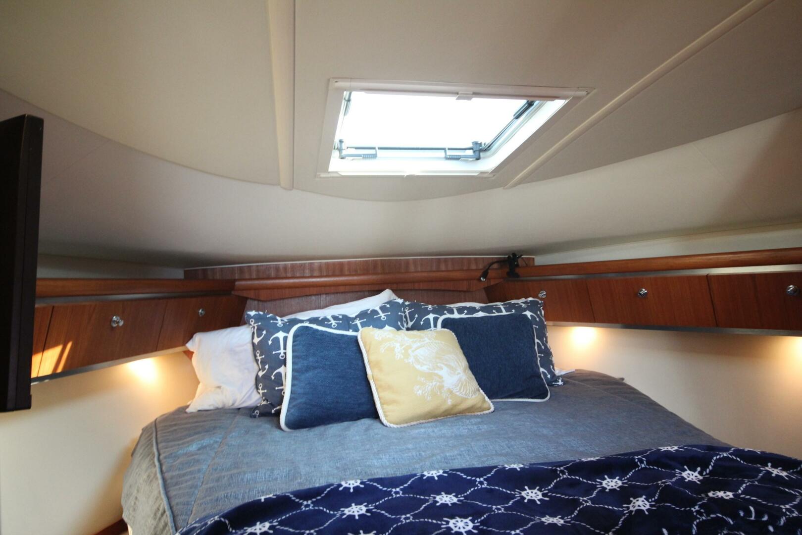 Our Cottage III 36ft Tiara Yachts Yacht For Sale