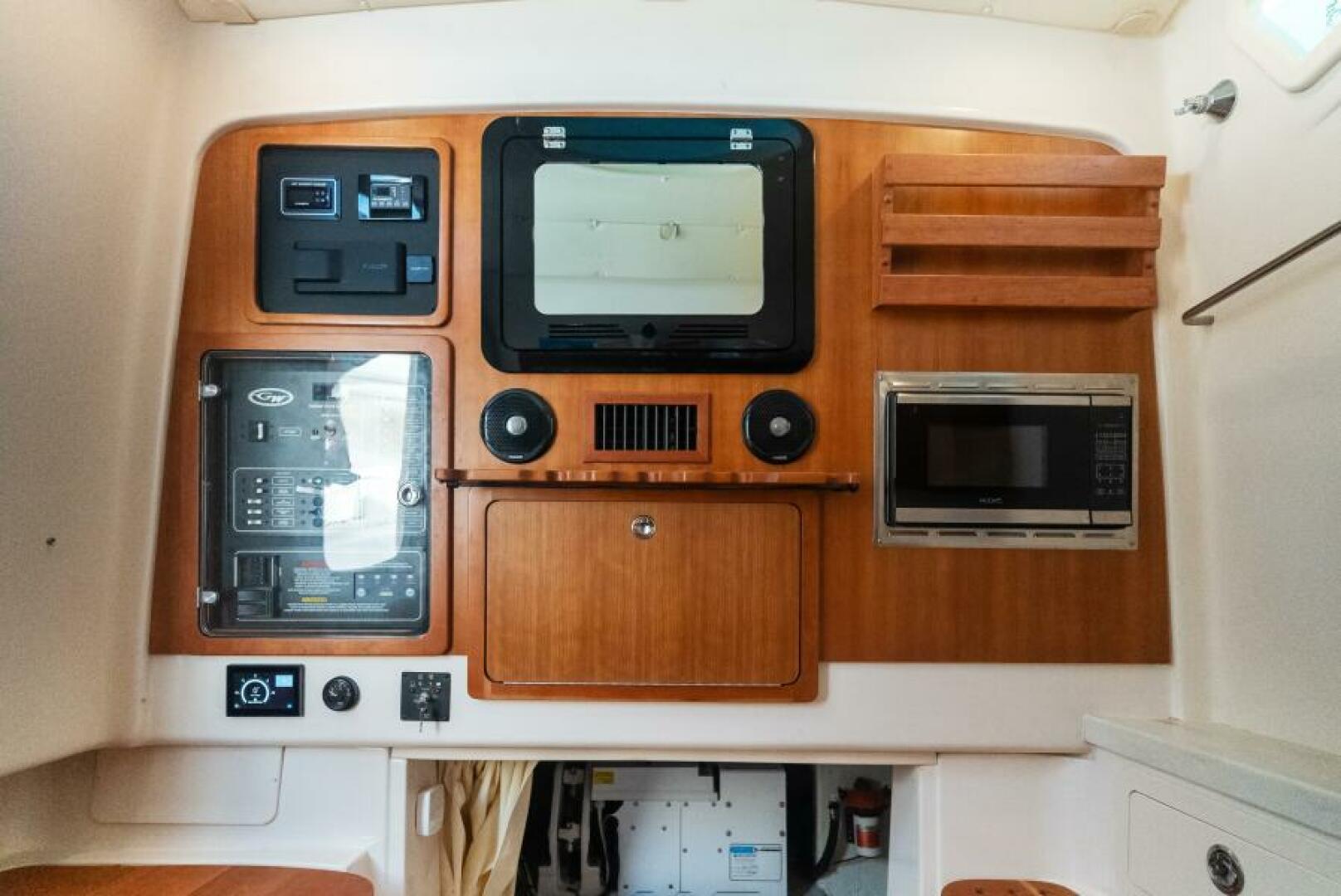 Galloway rsquo s Group 37ft Grady White Yacht For Sale