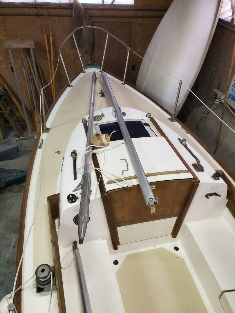 Foredeck, cabintop, and side decks