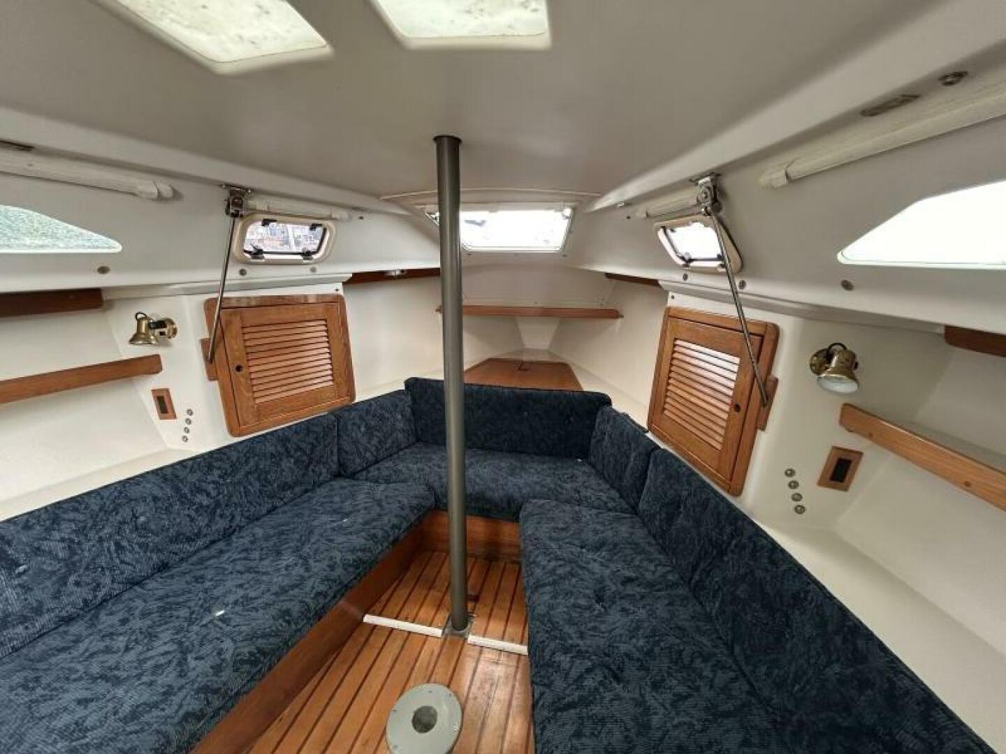 27ft Catalina Yacht For Sale
