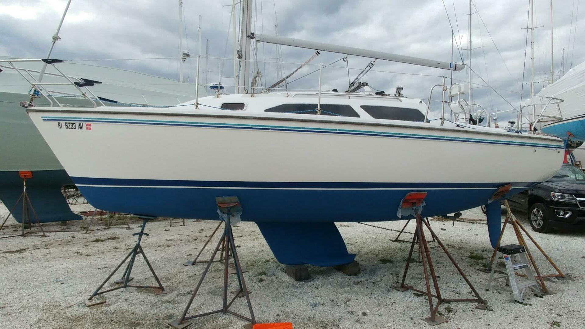27ft Catalina Yacht For Sale