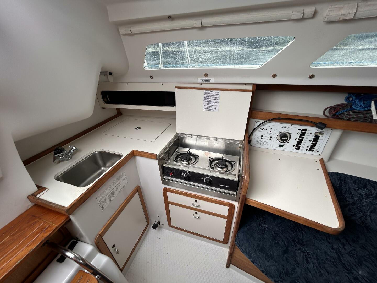 27ft Catalina Yacht For Sale
