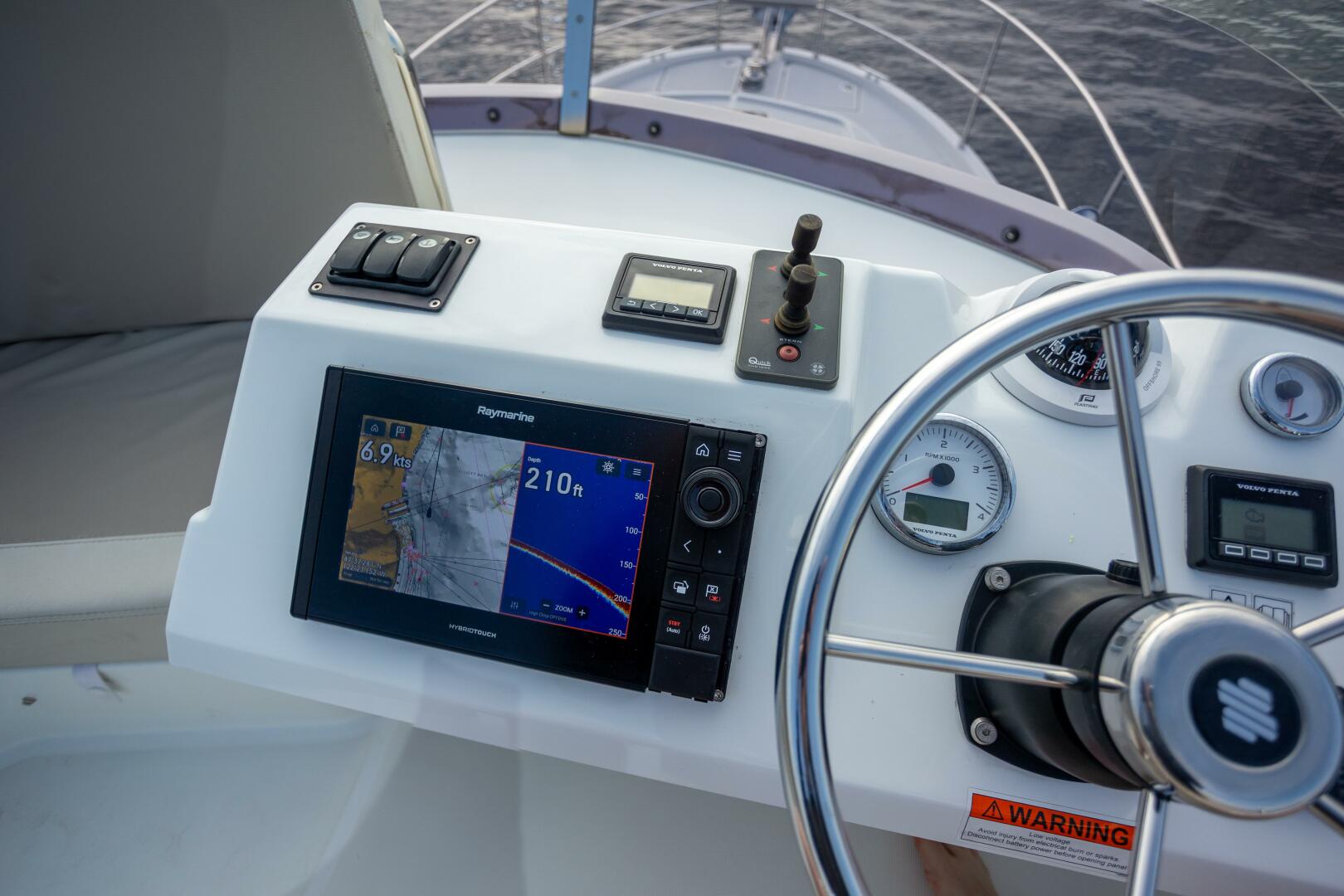 Everything Is Fine 30ft Beneteau Yacht For Sale