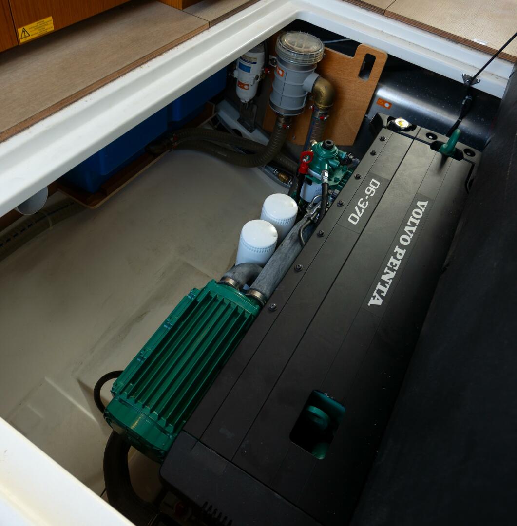 Everything Is Fine 30ft Beneteau Yacht For Sale
