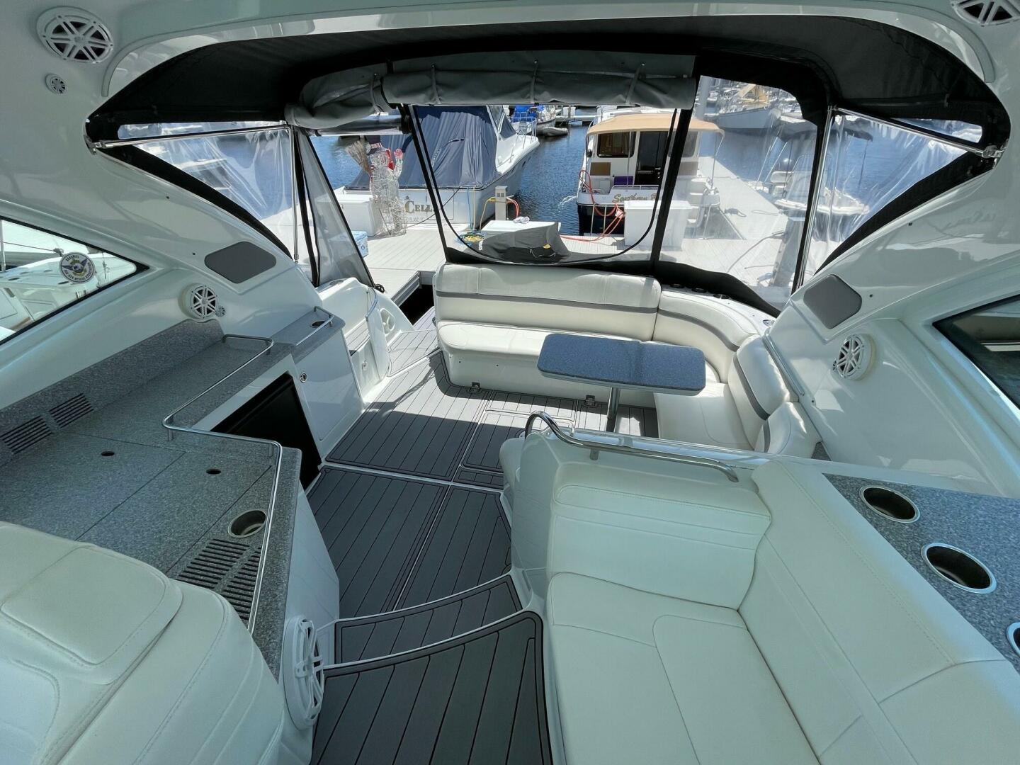 Formula 45 Yacht BenThere- Cockpit 