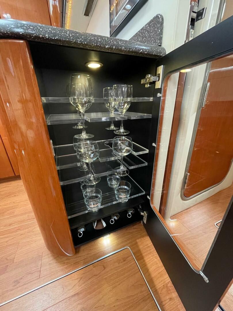 Formula 45 Yacht BenThere- Storage