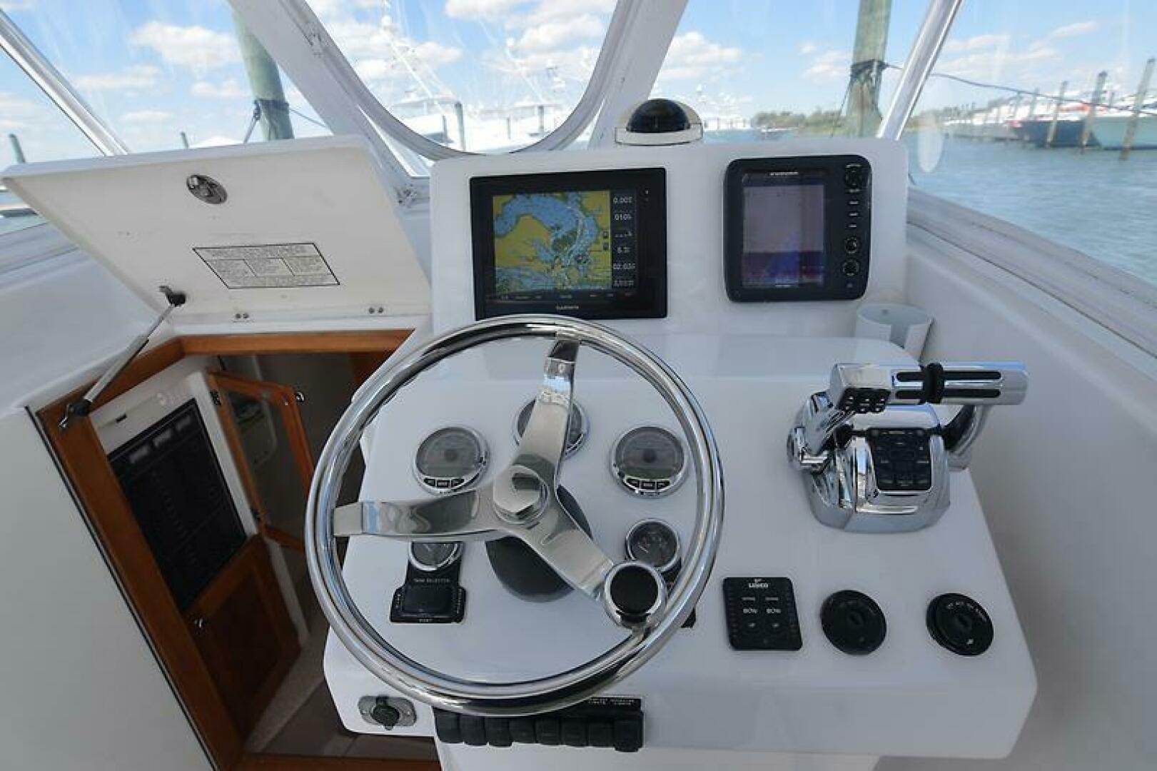 Susan Dee 32ft Jarrett Bay Yacht For Sale