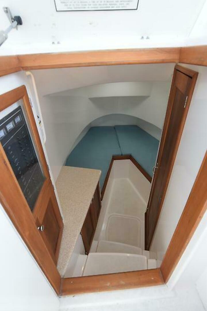 Susan Dee 32ft Jarrett Bay Yacht For Sale
