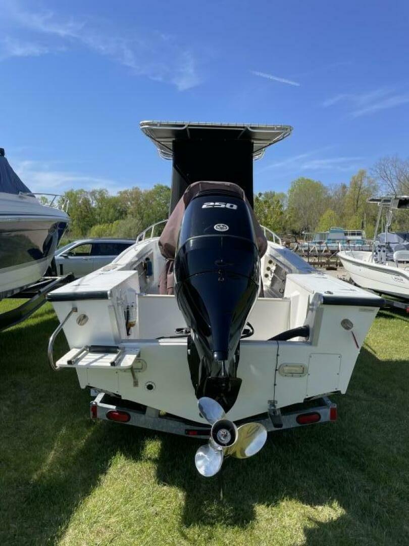 22ft Mako Yacht For Sale