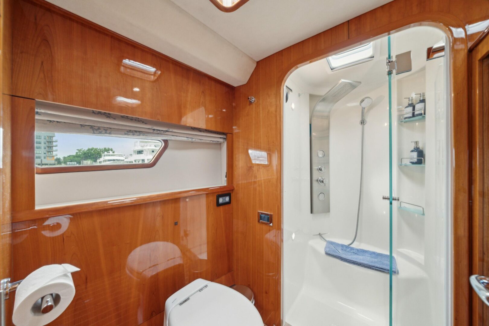 75ft Privilege Yacht For Sale