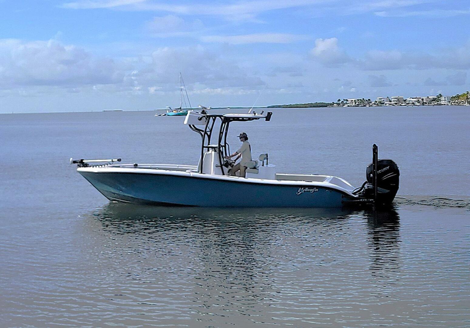 26ft Yellowfin Yacht For Sale