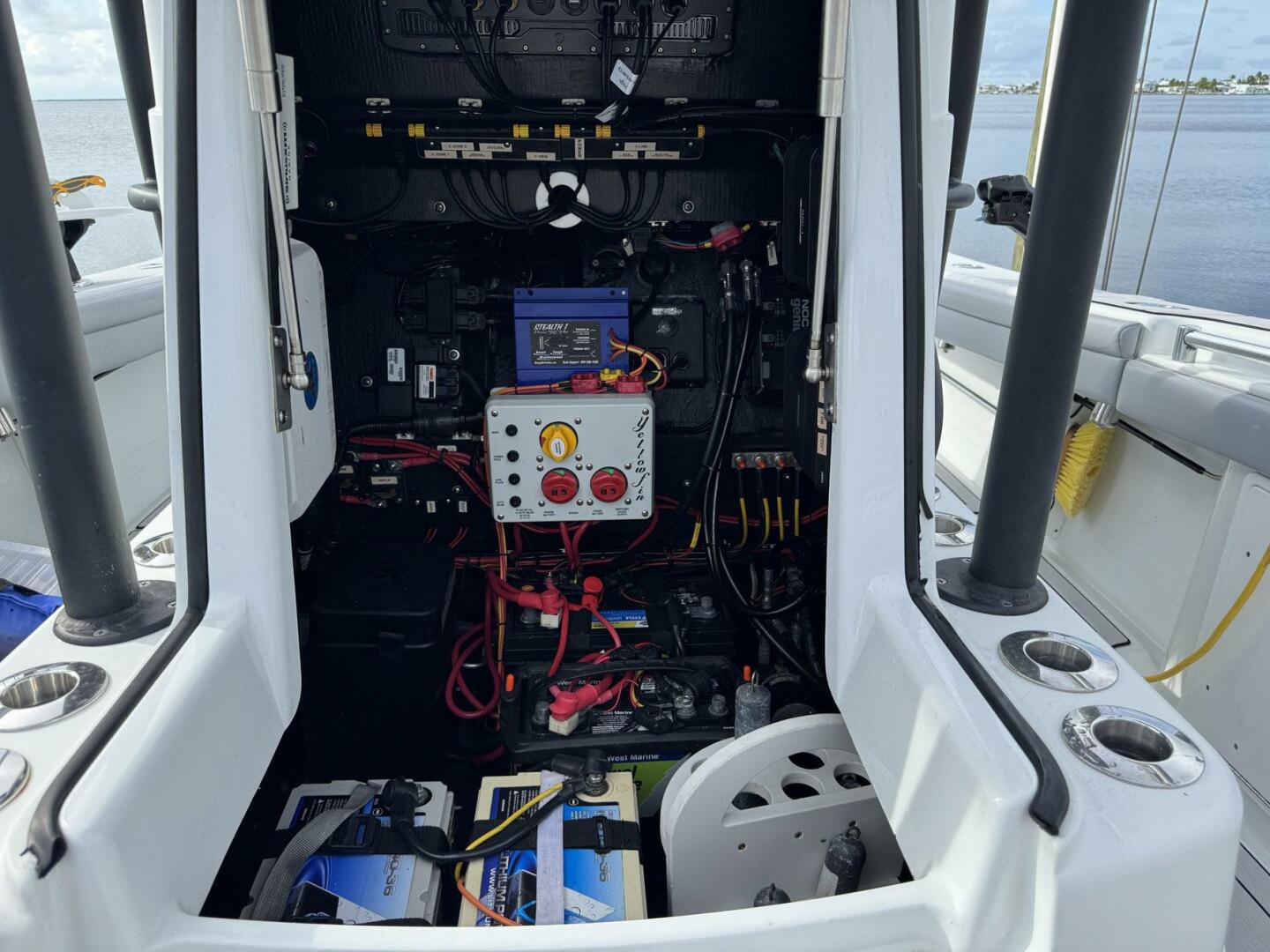 26ft Yellowfin Yacht For Sale