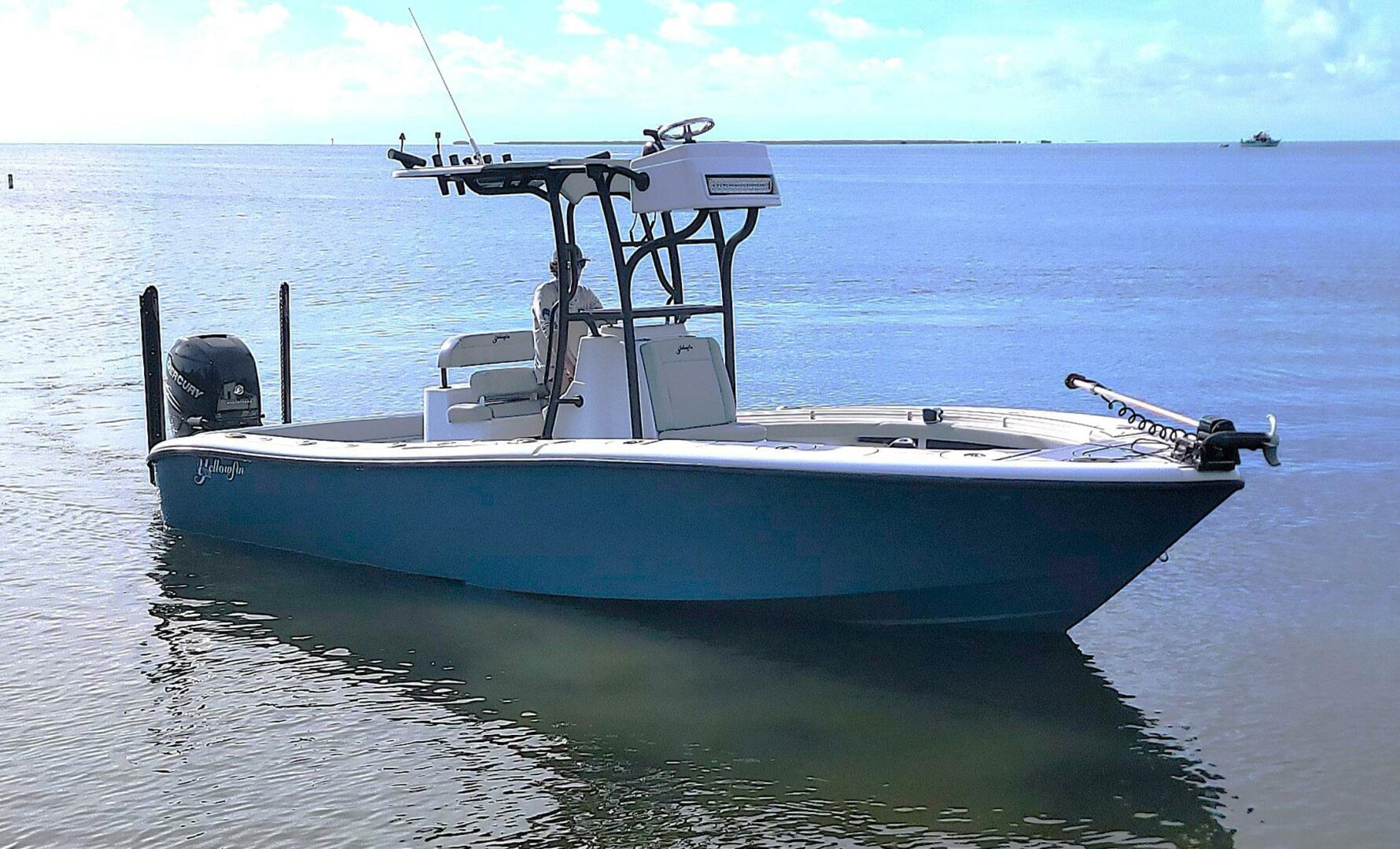 26ft Yellowfin Yacht For Sale