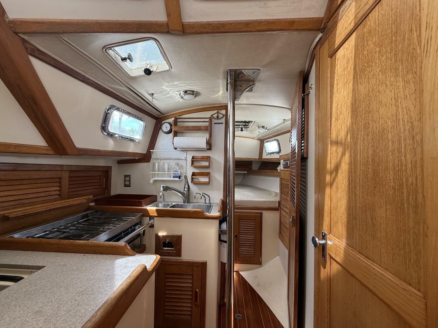 Oh Kay Getaway 32ft Pacific Seacraft Yacht For Sale