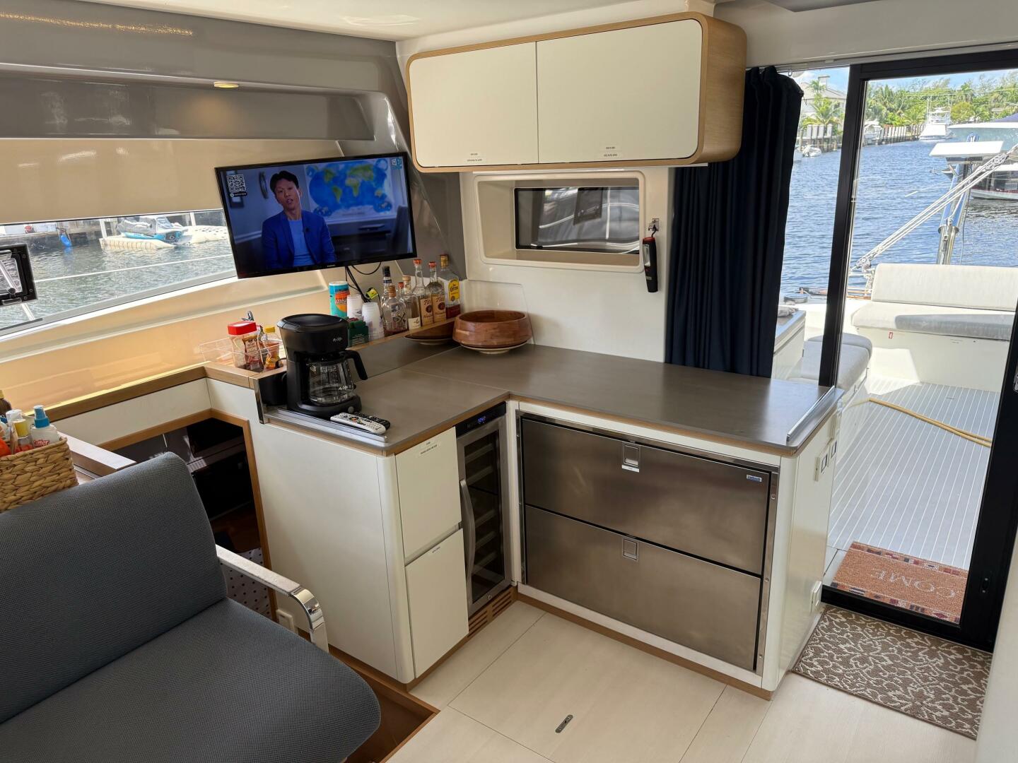 Wine Down 50ft Excess Yacht For Sale