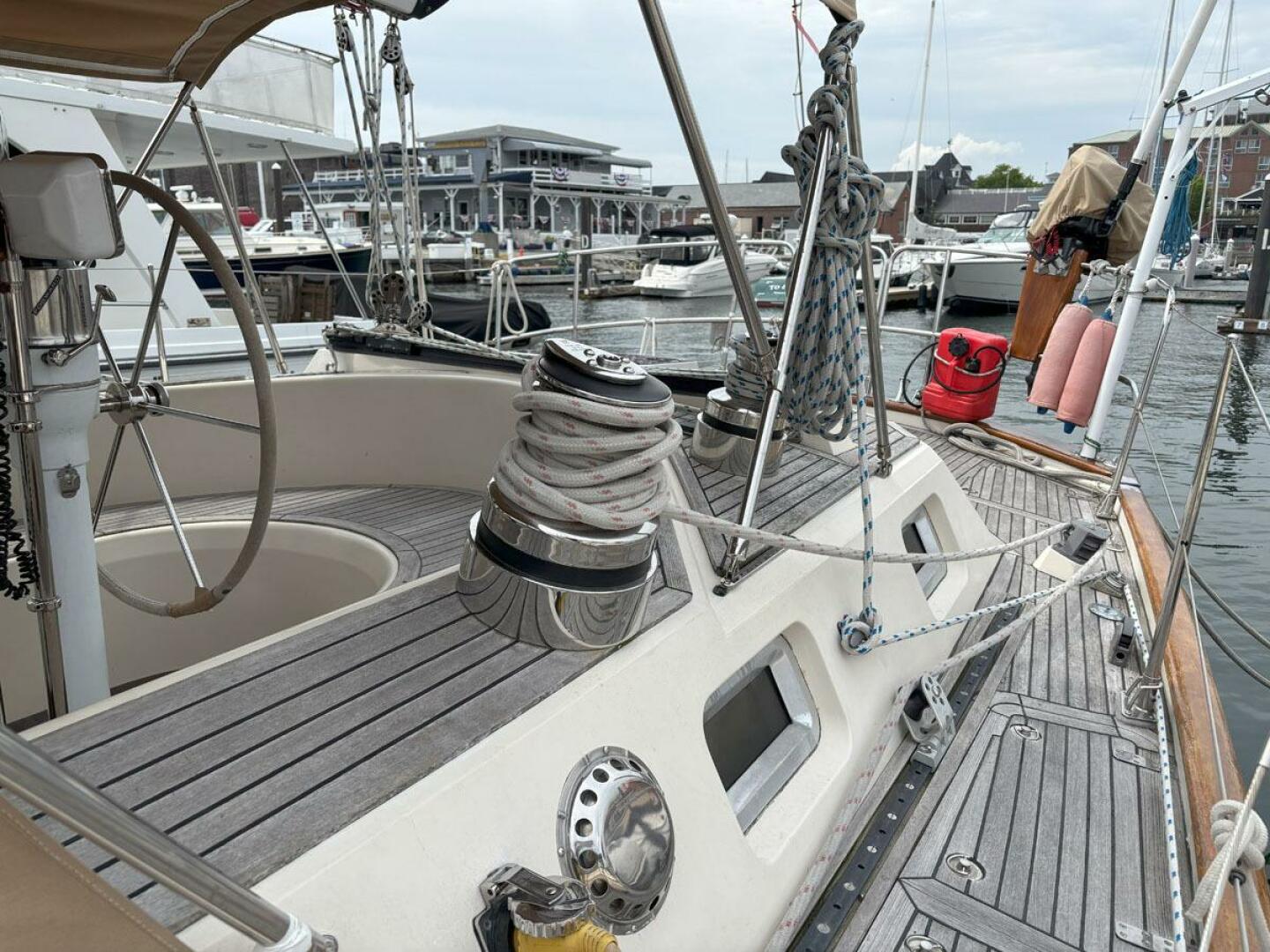 Deck, Cockpit Aft