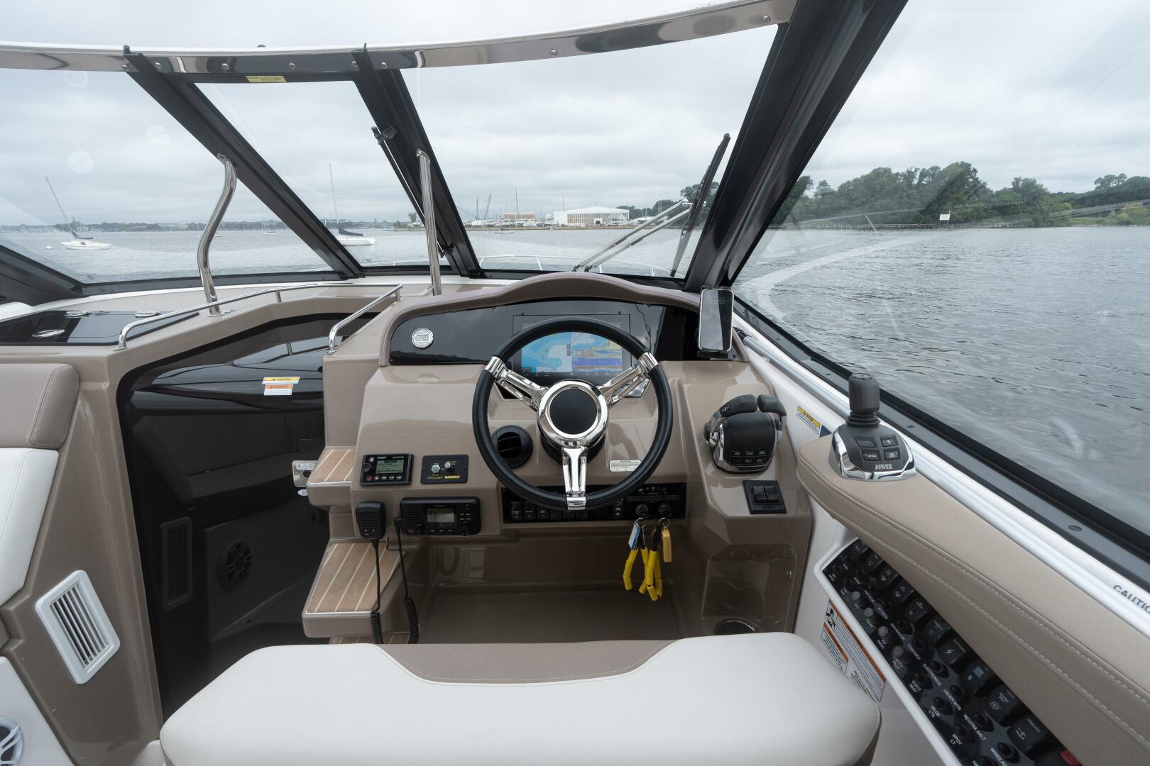35ft Regal Yacht For Sale