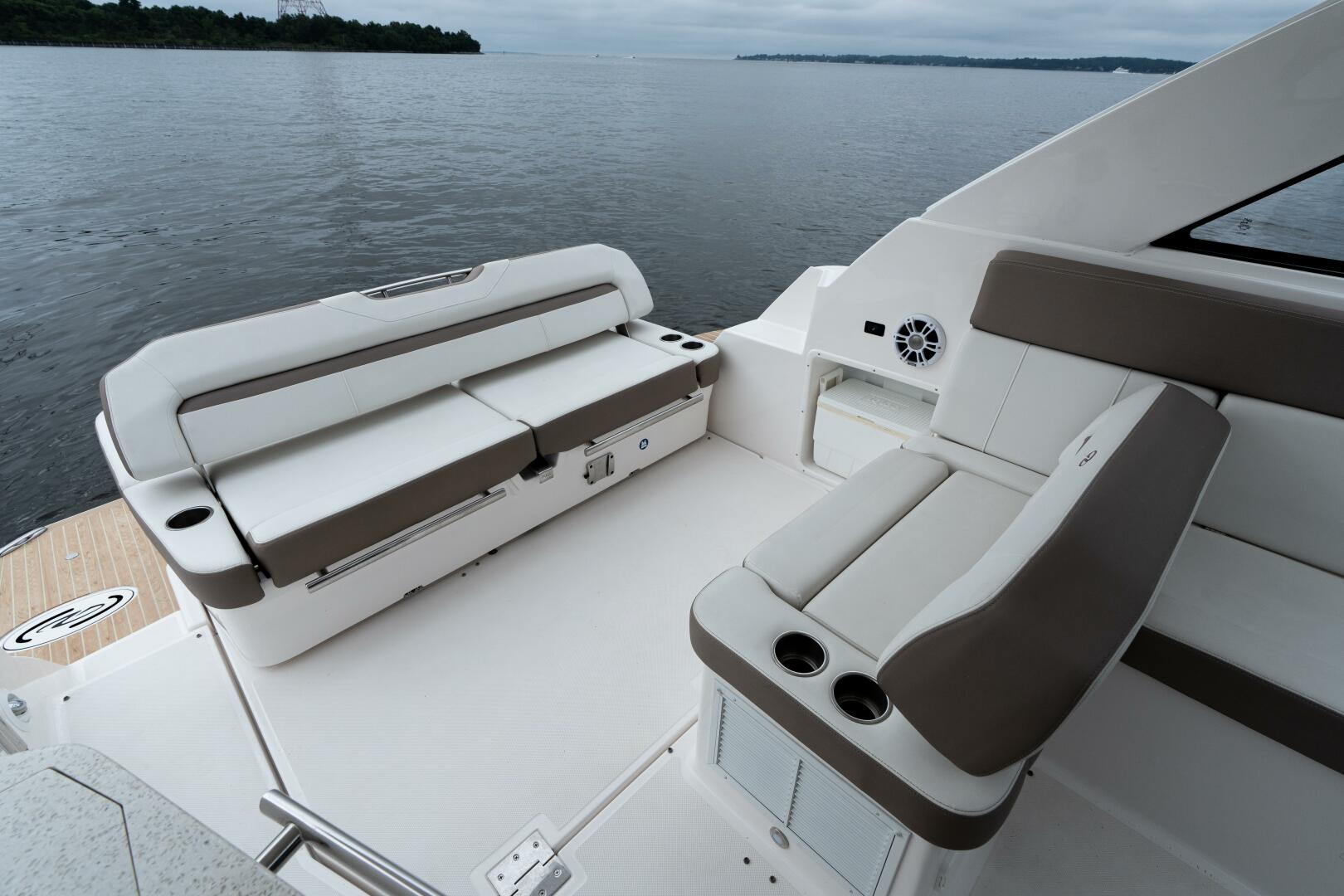 35ft Regal Yacht For Sale