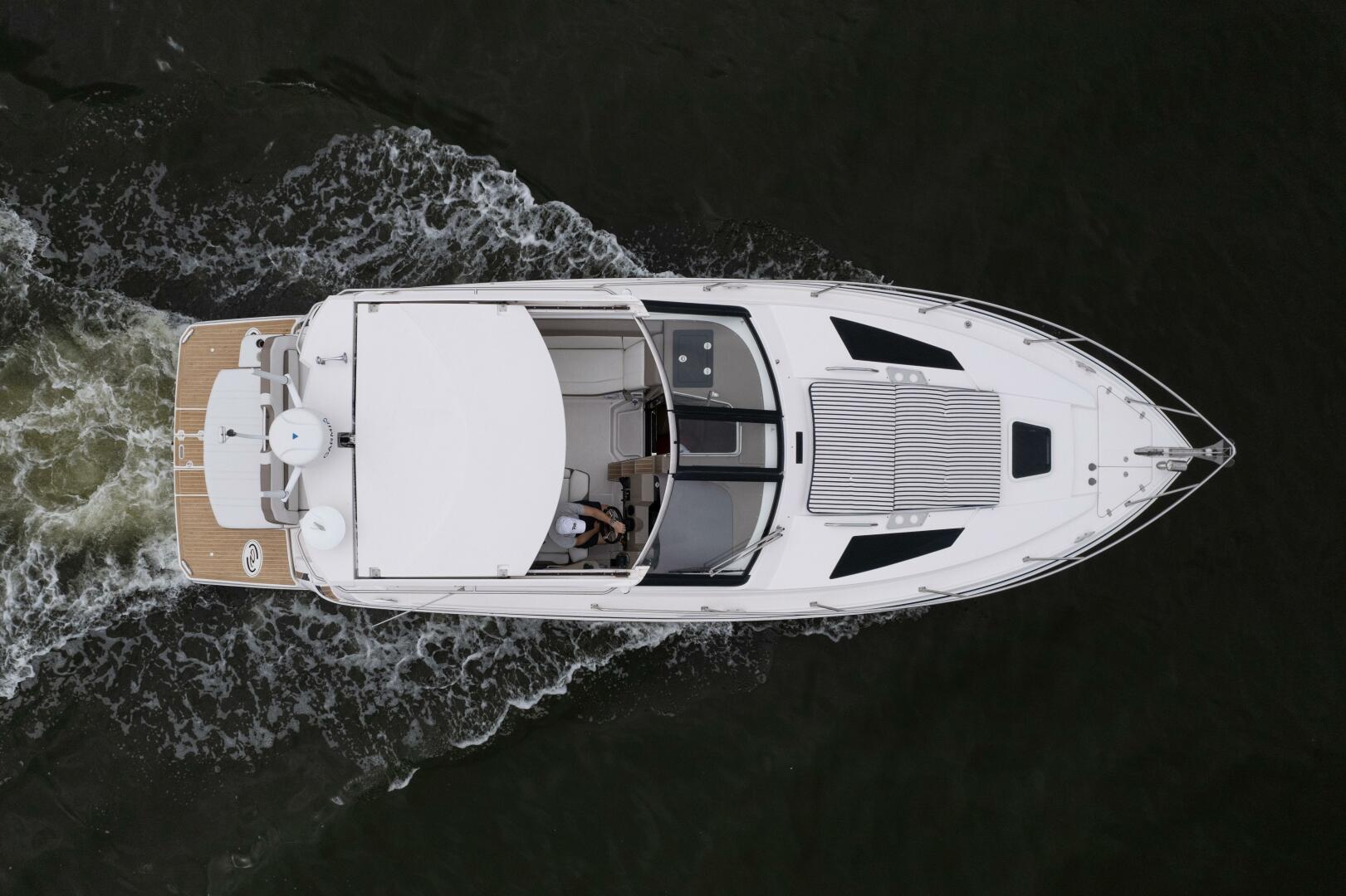 35ft Regal Yacht For Sale