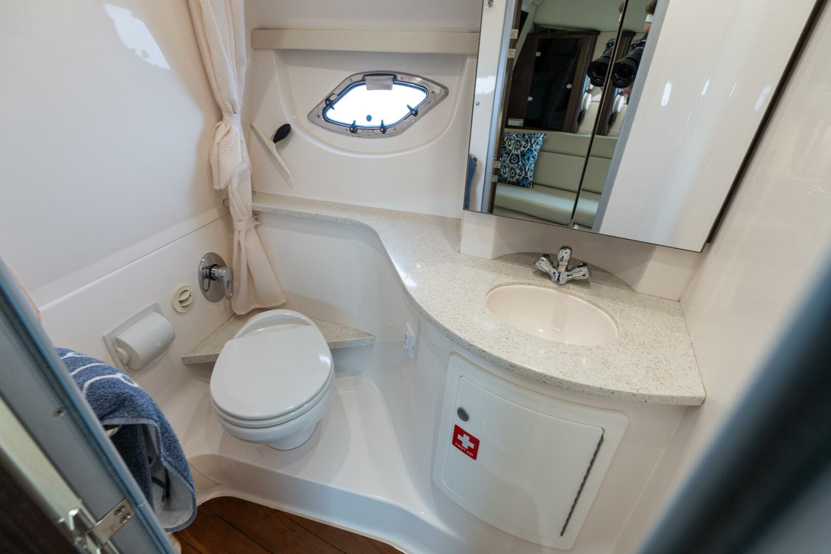 35ft Regal Yacht For Sale