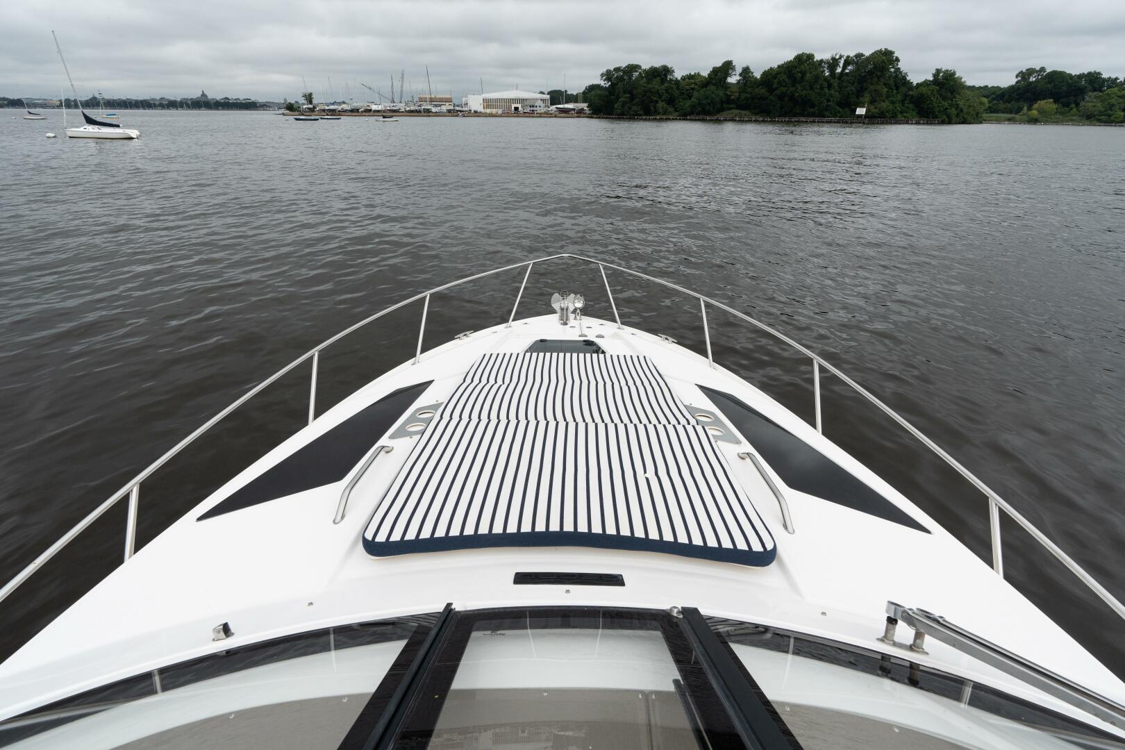 35ft Regal Yacht For Sale