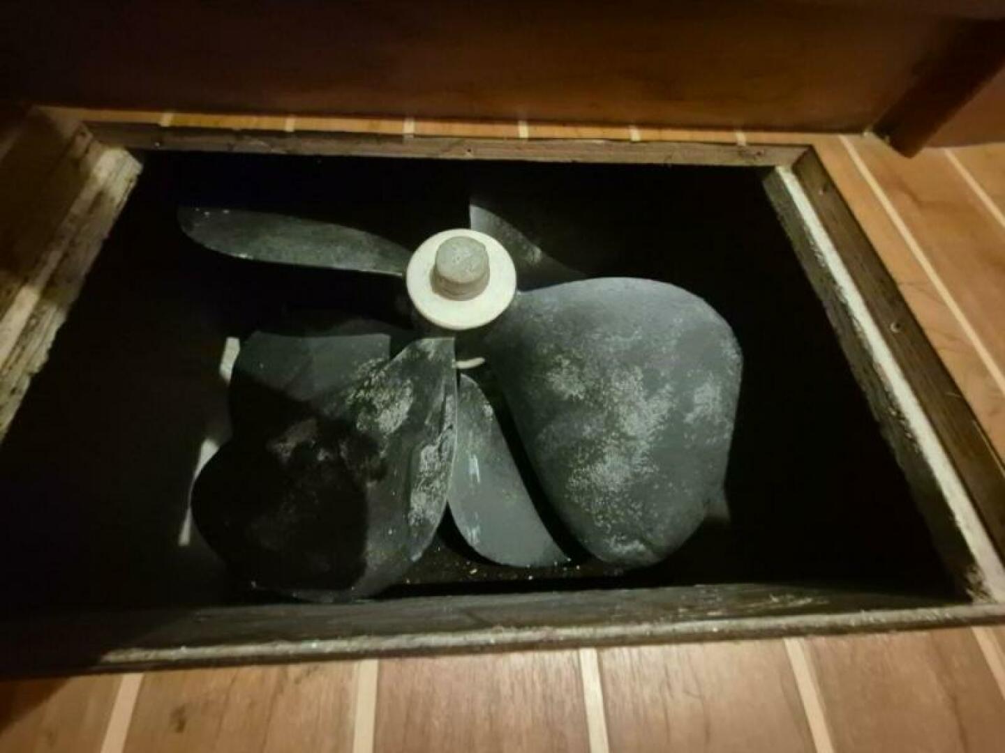 Vessel Image #34