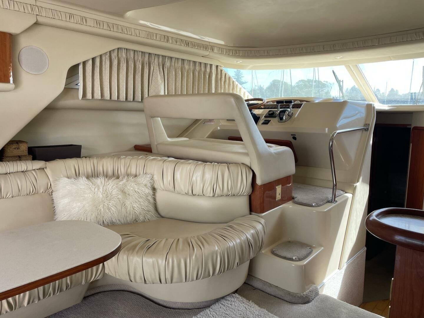 Music Man 41ft Sea Ray Yacht For Sale Music Man 41ft Sea Ray Yacht For Sale