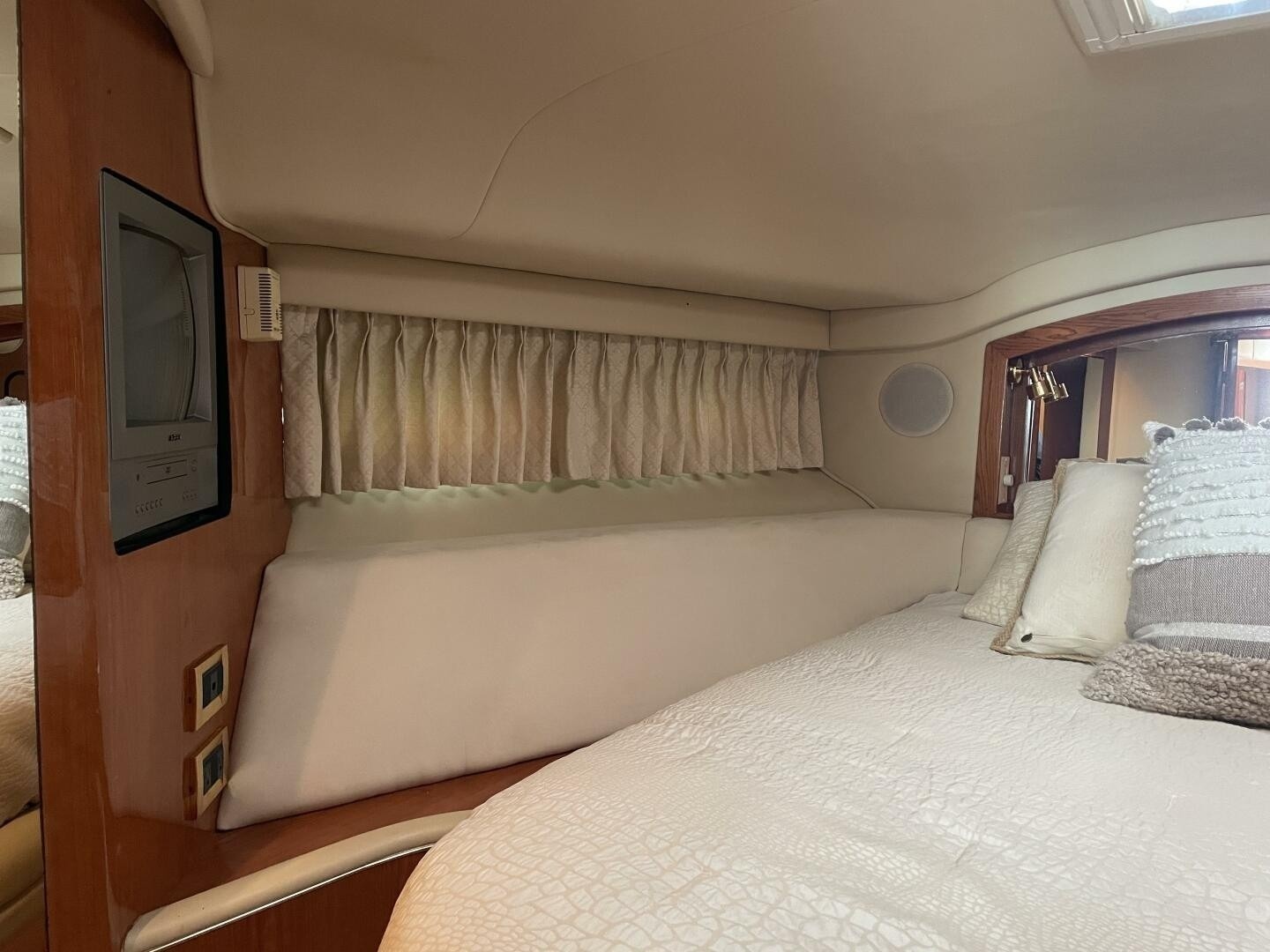 Music Man 41ft Sea Ray Yacht For Sale Music Man 41ft Sea Ray Yacht For Sale