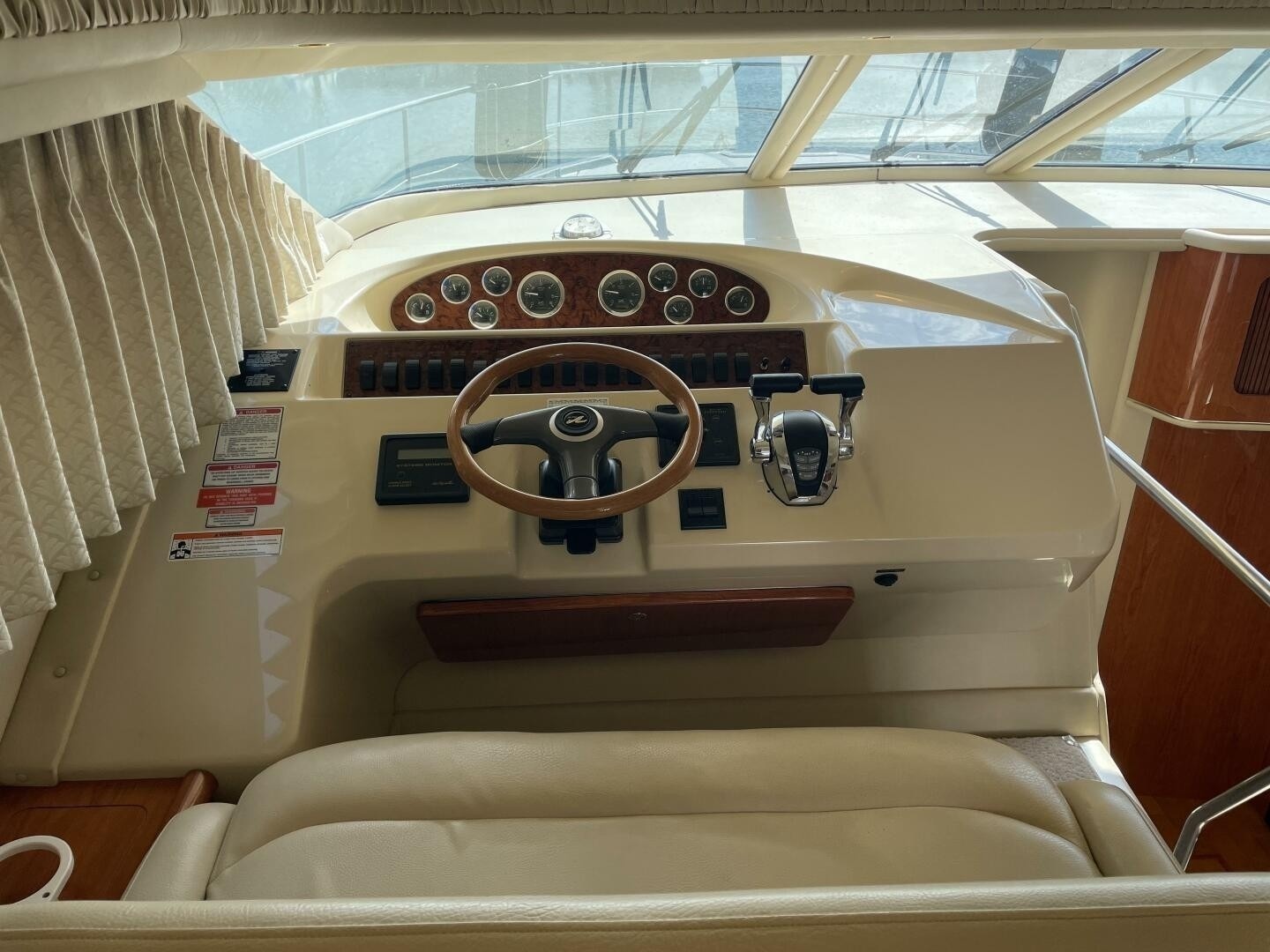2000 Sea Ray 400 Sedan Bridge