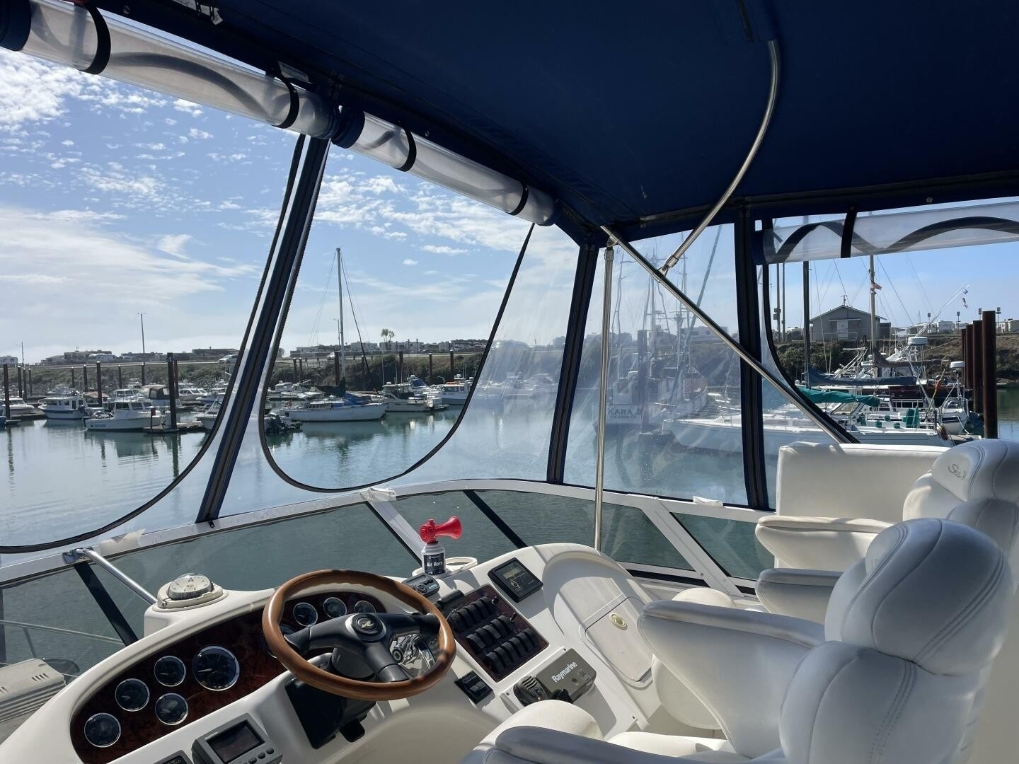 Music Man 41ft Sea Ray Yacht For Sale Music Man 41ft Sea Ray Yacht For Sale