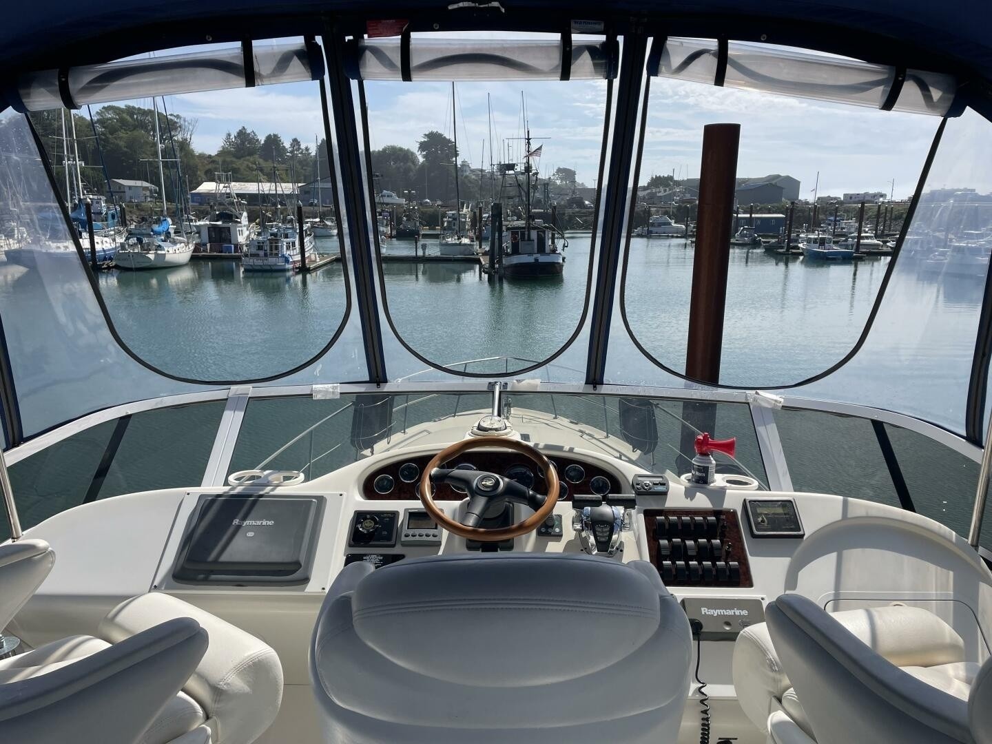 Music Man 41ft Sea Ray Yacht For Sale Music Man 41ft Sea Ray Yacht For Sale