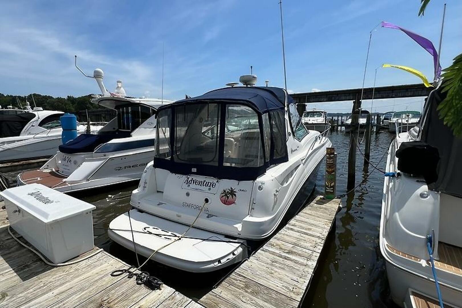 WE RE OFF ON AN ADVENTURE 32ft Sea Ray Yacht For Sale