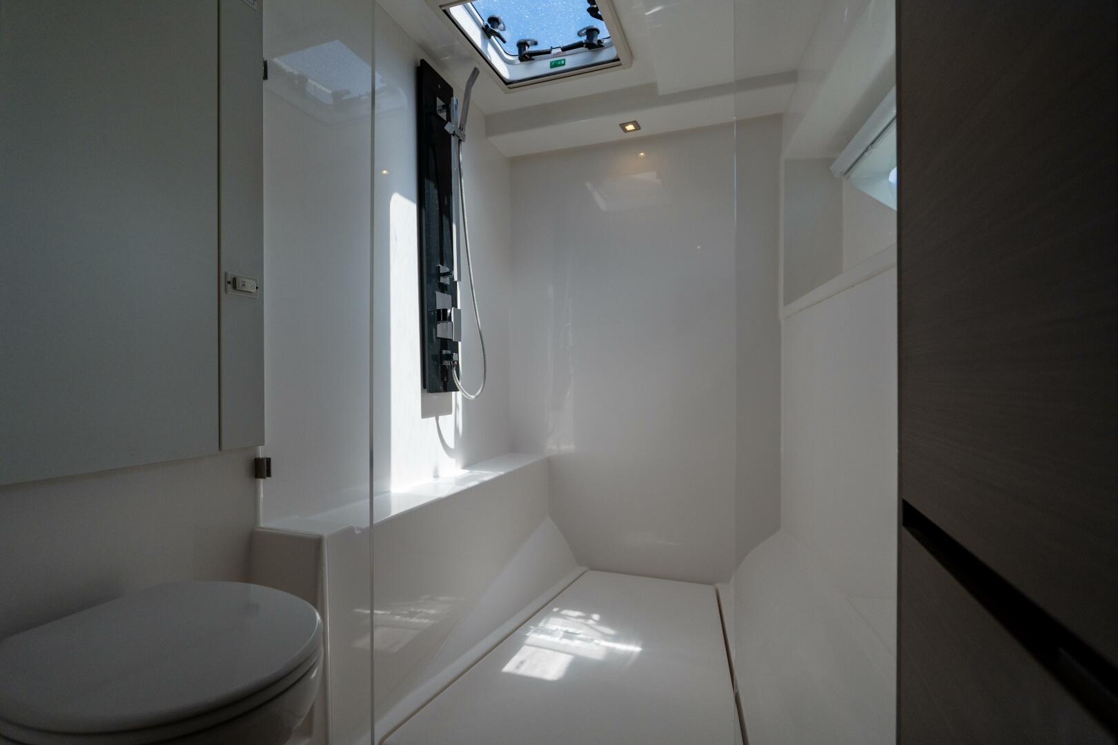 Breathe 53ft Robertson  amp  Caine Yacht For Sale
