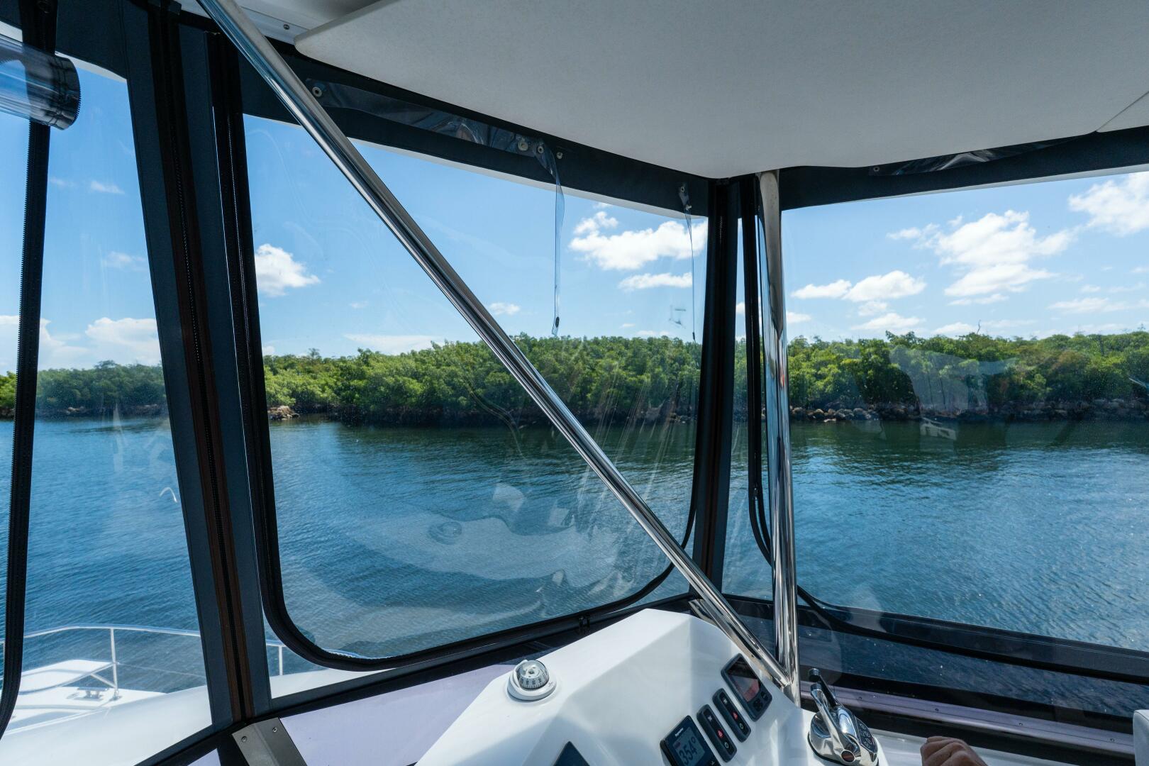 Breathe 53ft Robertson  amp  Caine Yacht For Sale