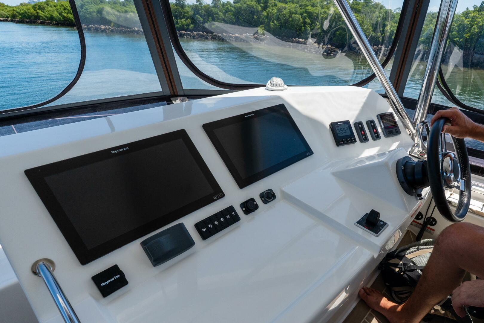Breathe 53ft Robertson  amp  Caine Yacht For Sale