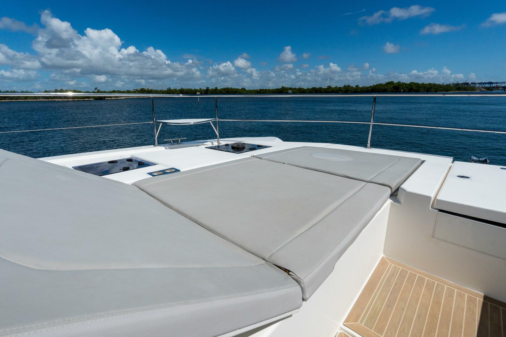 Breathe 53ft Robertson  amp  Caine Yacht For Sale