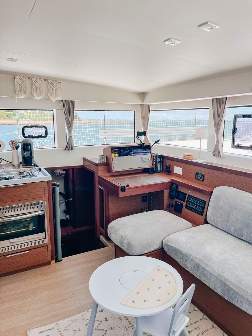 40ft Lagoon Yacht For Sale