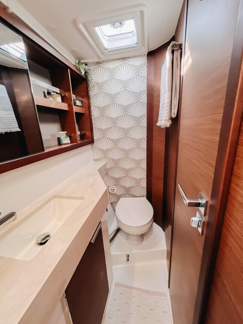 40ft Lagoon Yacht For Sale