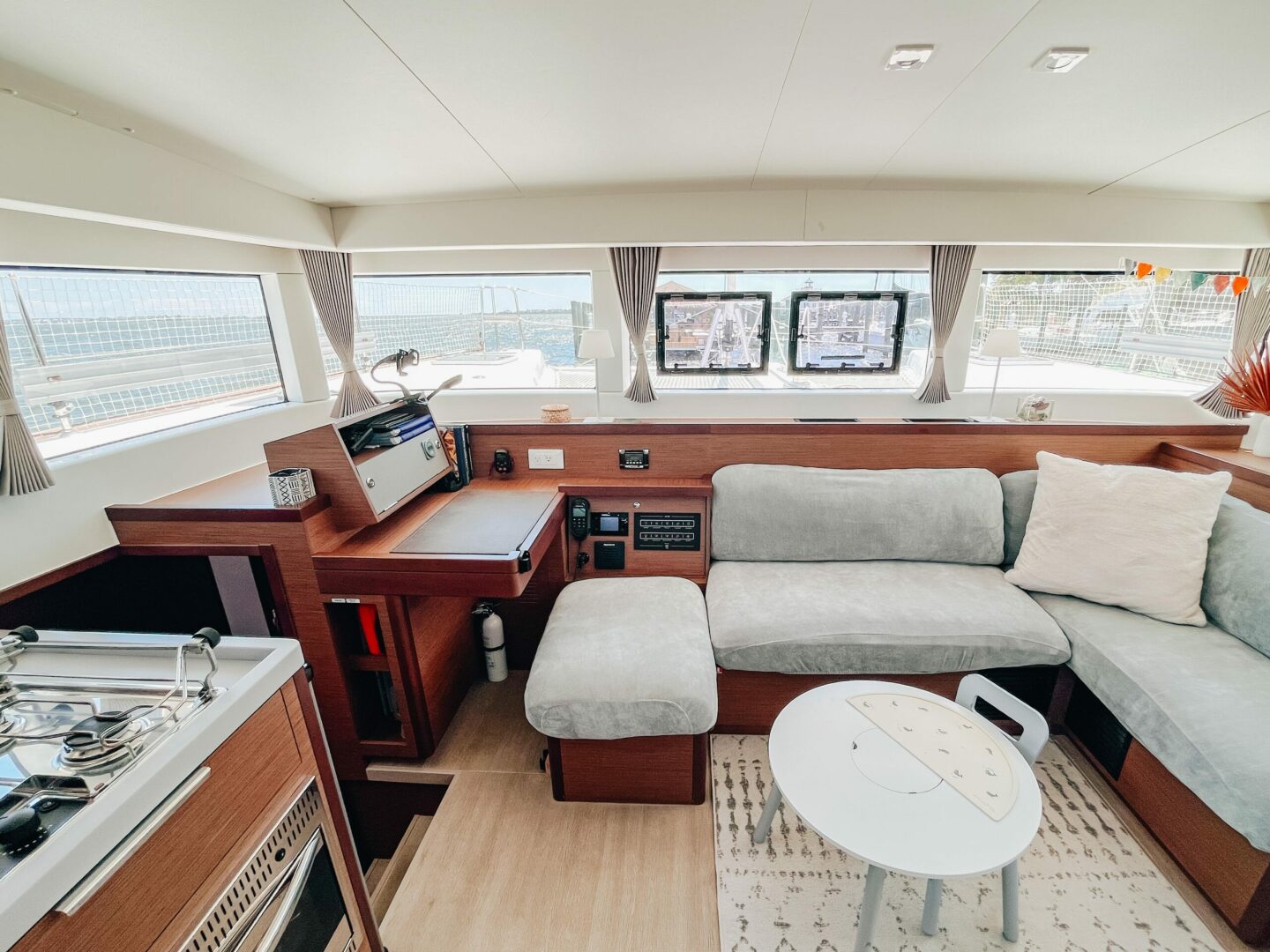 40ft Lagoon Yacht For Sale