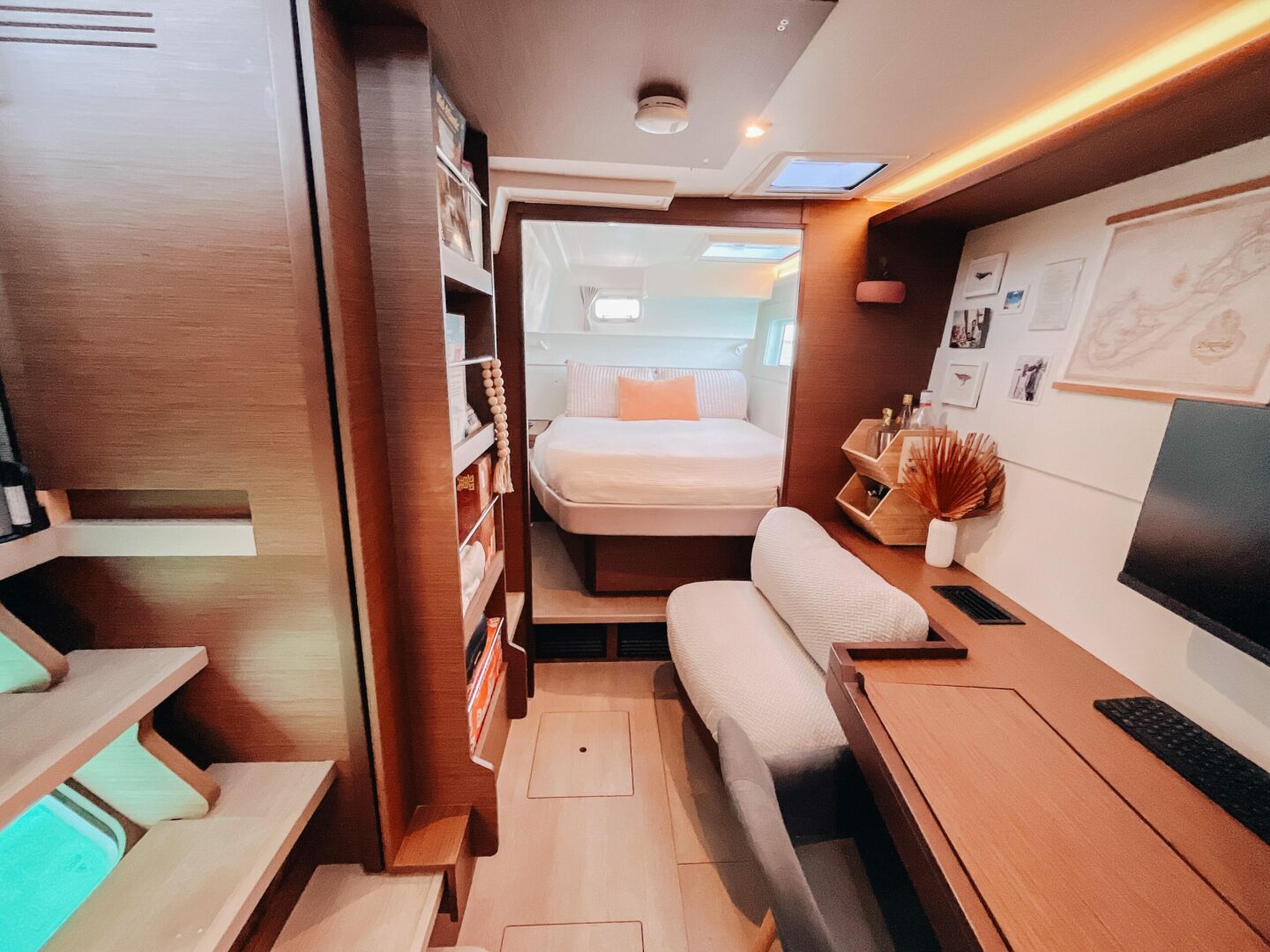 40ft Lagoon Yacht For Sale