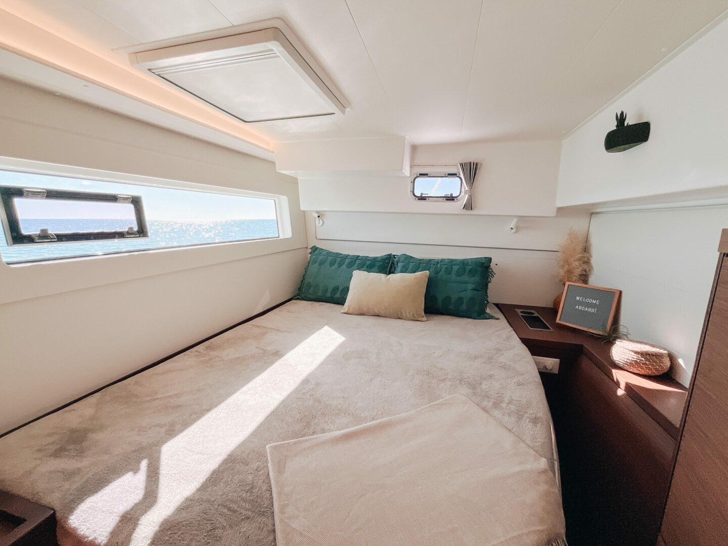 40ft Lagoon Yacht For Sale