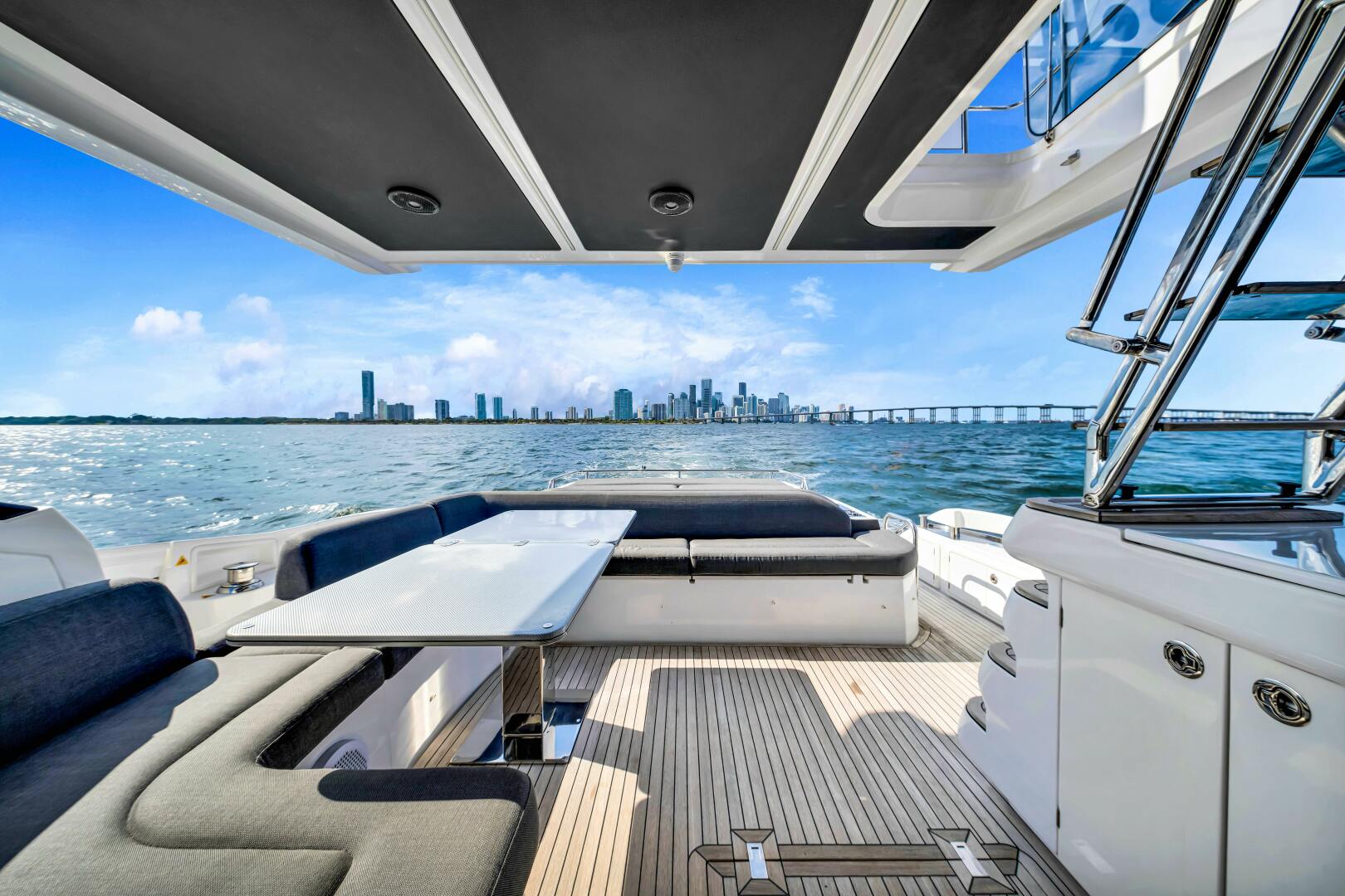 AMF 59ft Azimut Yacht For Sale