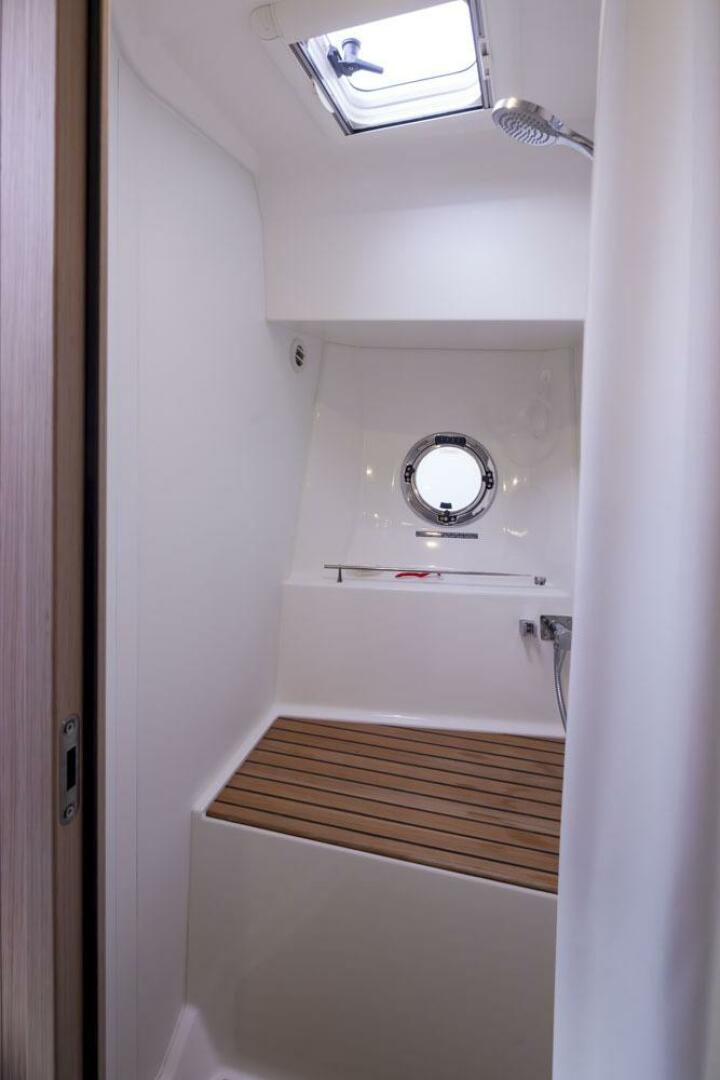 4 My Valentine 41ft Beneteau Yacht For Sale