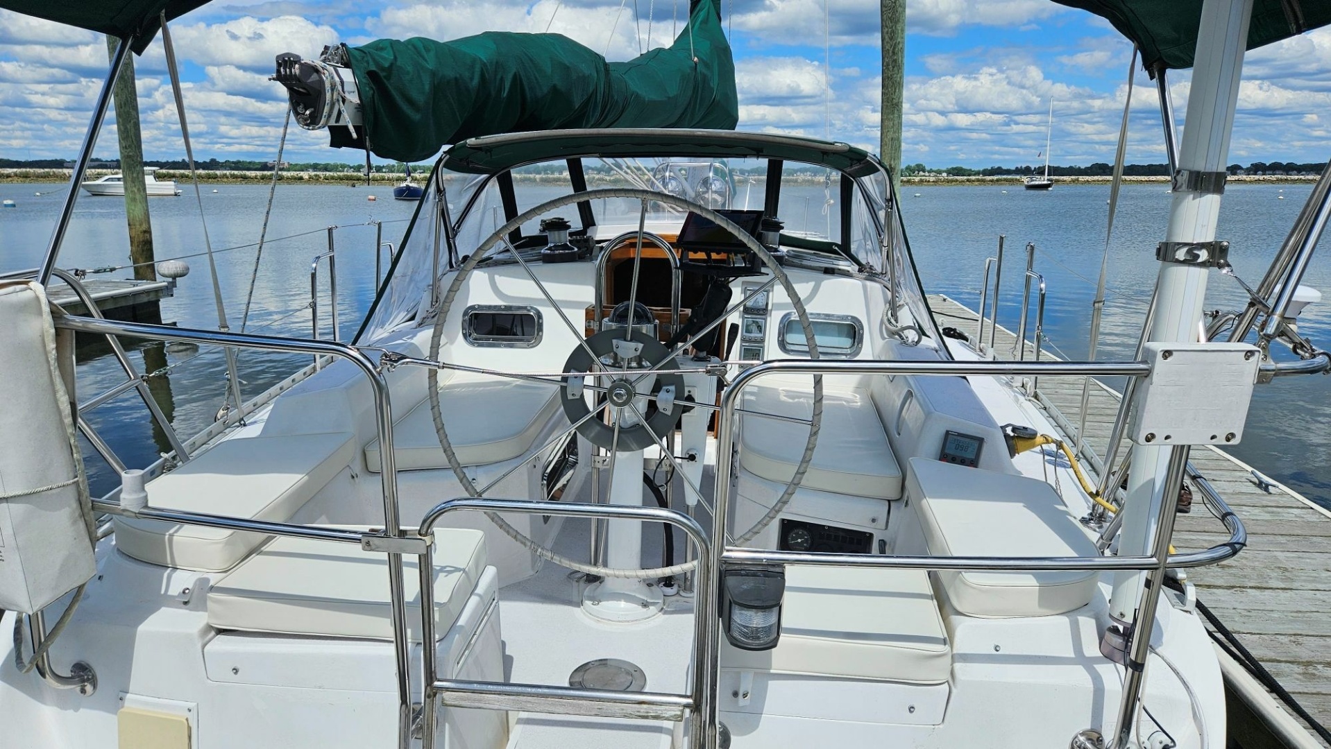 1998 Freedom F35